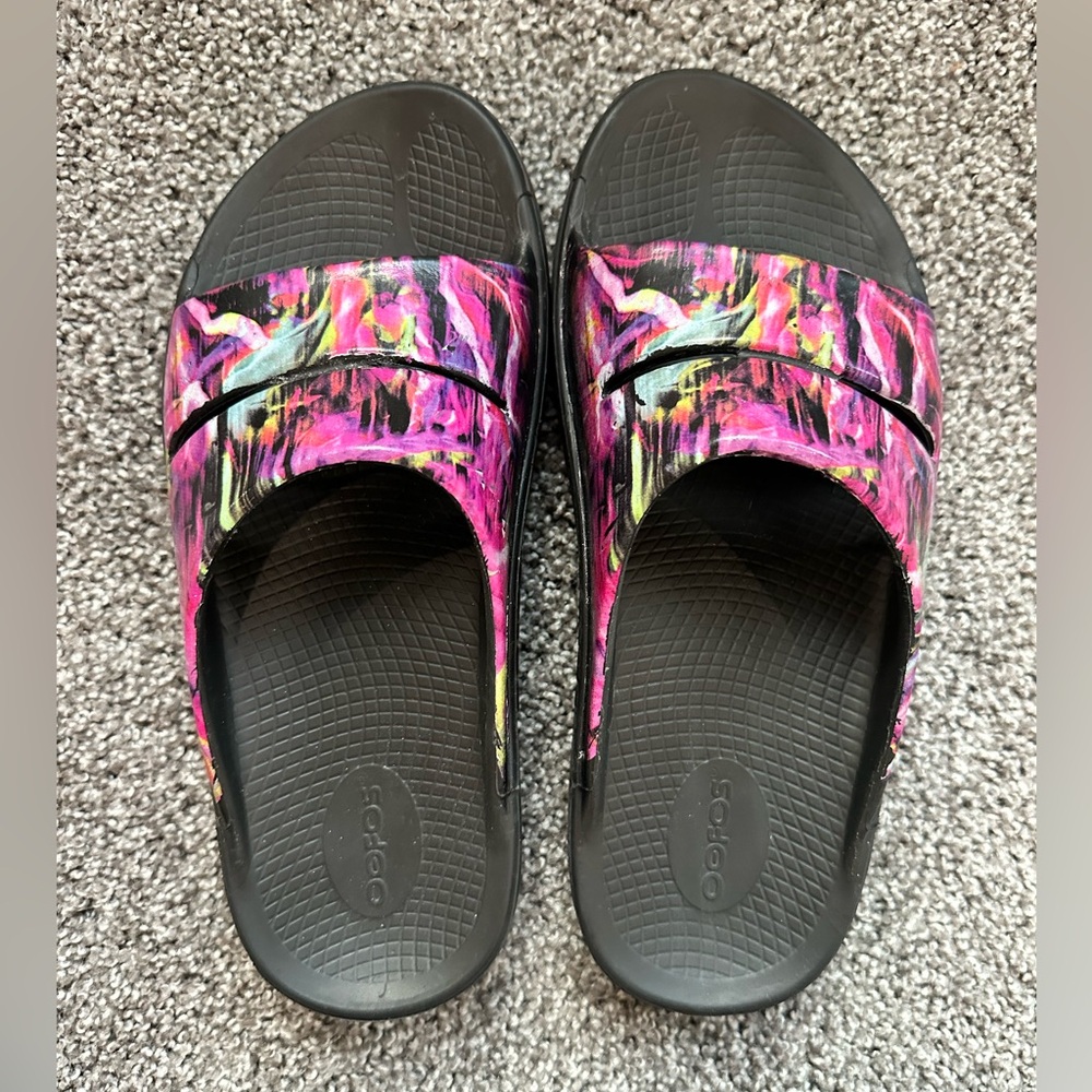 OOFOS Sandles